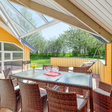 Feriehus Poolhaus 1 In