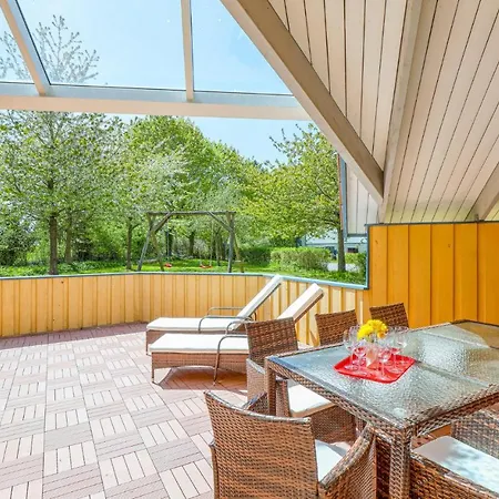 Feriehus Poolhaus 1 In